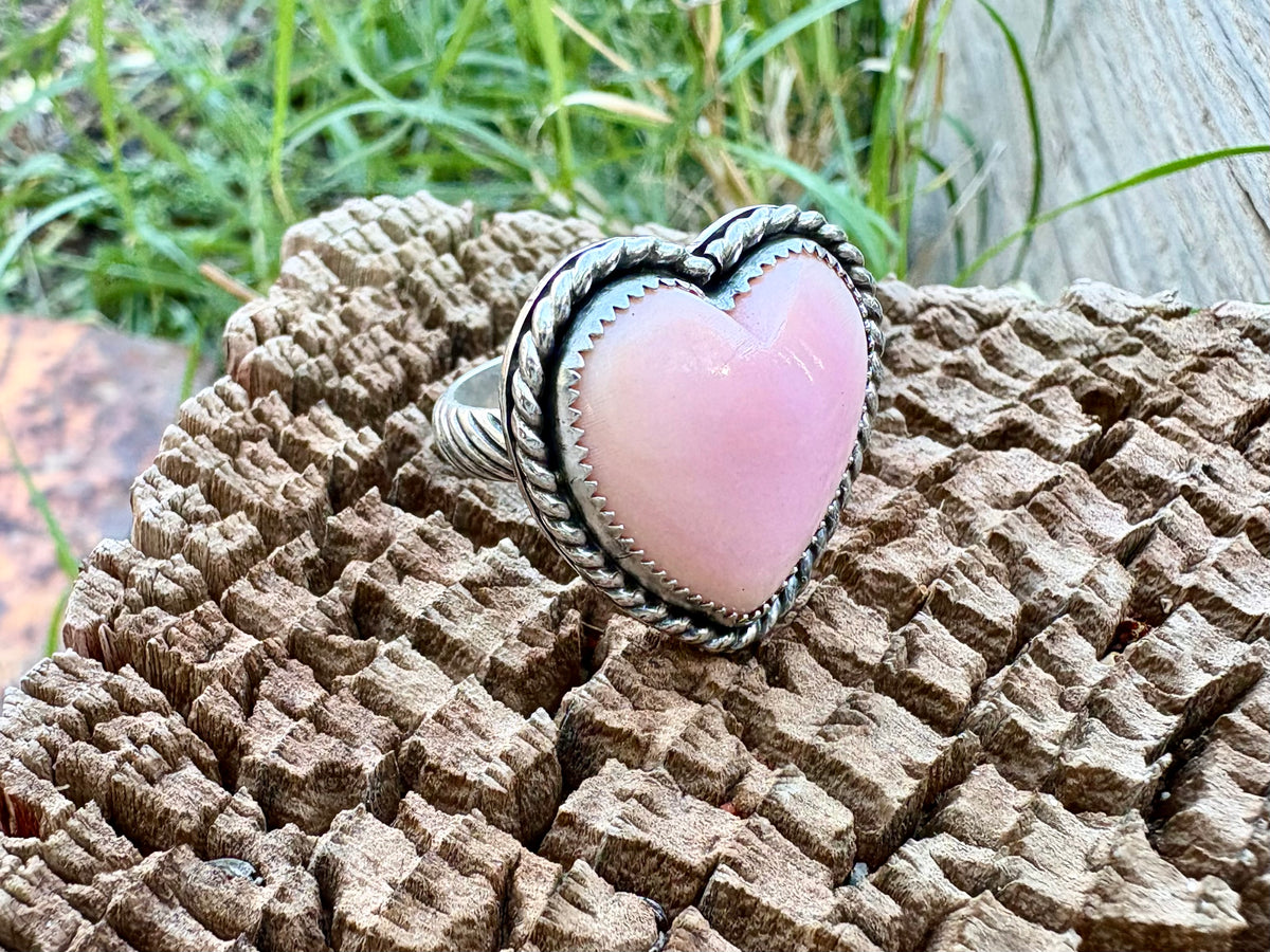 Conch Queen Ring