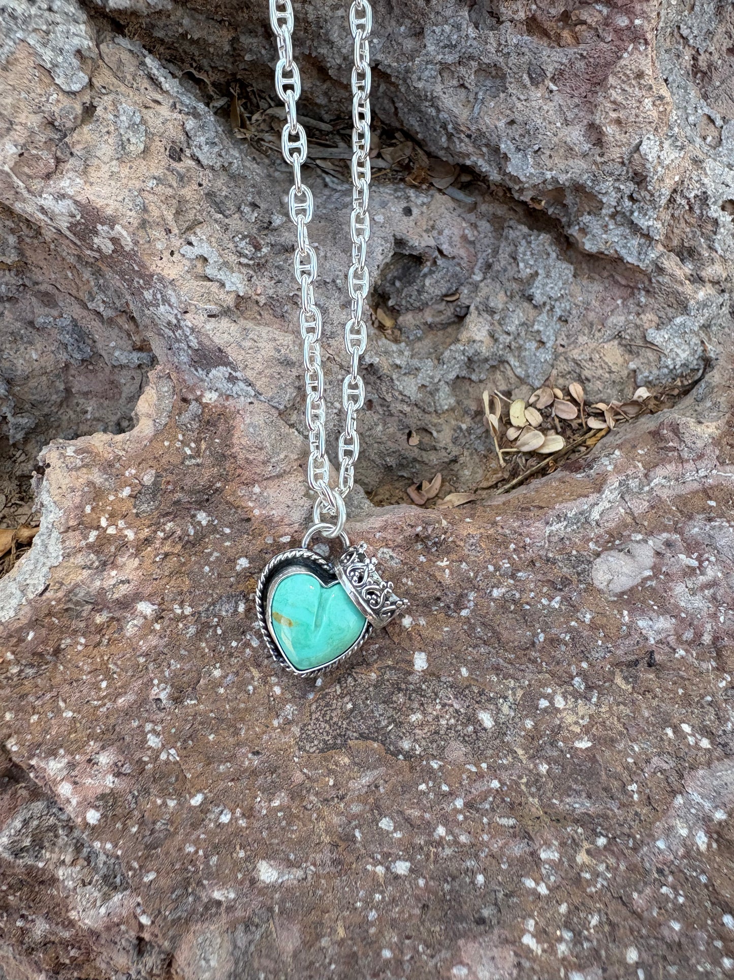 Get Crowned Necklace