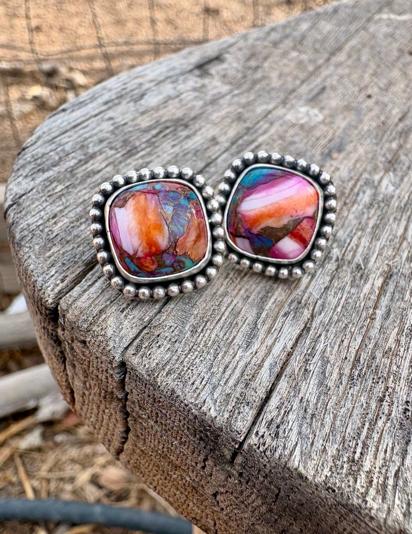 Small Stunner Studs