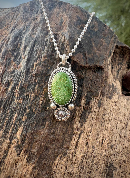Green thumb Necklace