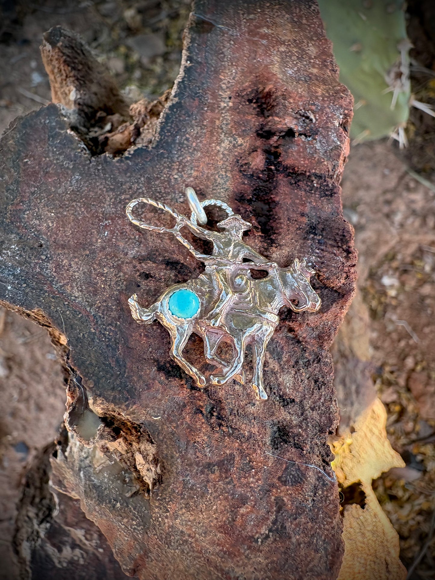 Loop Around Pendant